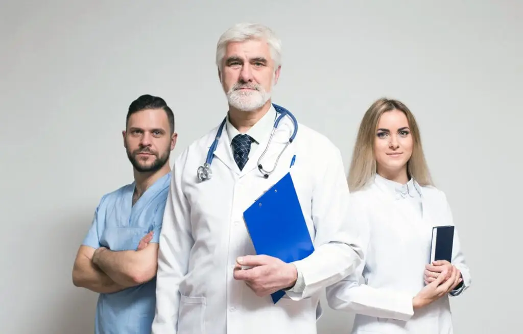 как выбрать клинику для пересадки волос